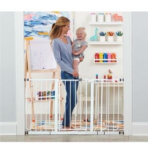 Regalo White Baby Safety Gate